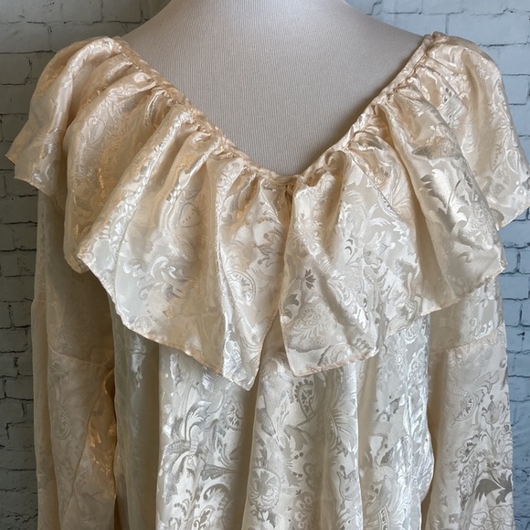 VICTORIA'S SECRET Vintage Gold Label Ivory Babydoll Satin Gown M/L Sexy Ruffles - Picture 3 of 16